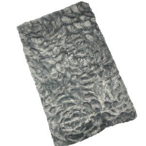 Marlo Lorenz THRO Plush Throw Blanket Gray Rosette Design Velvety Soft 42 x 58